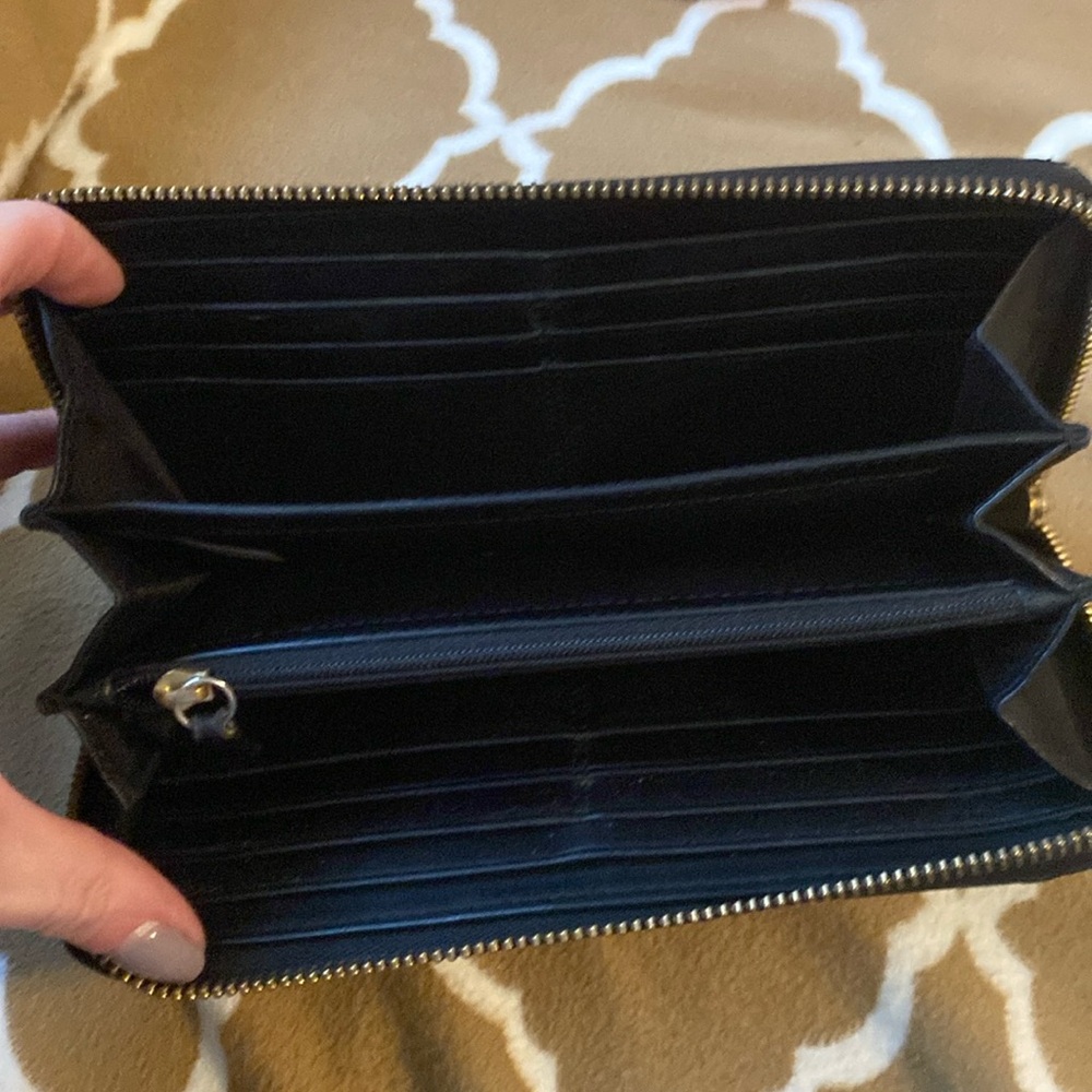 Coach Wallet - Picture 4 of 6